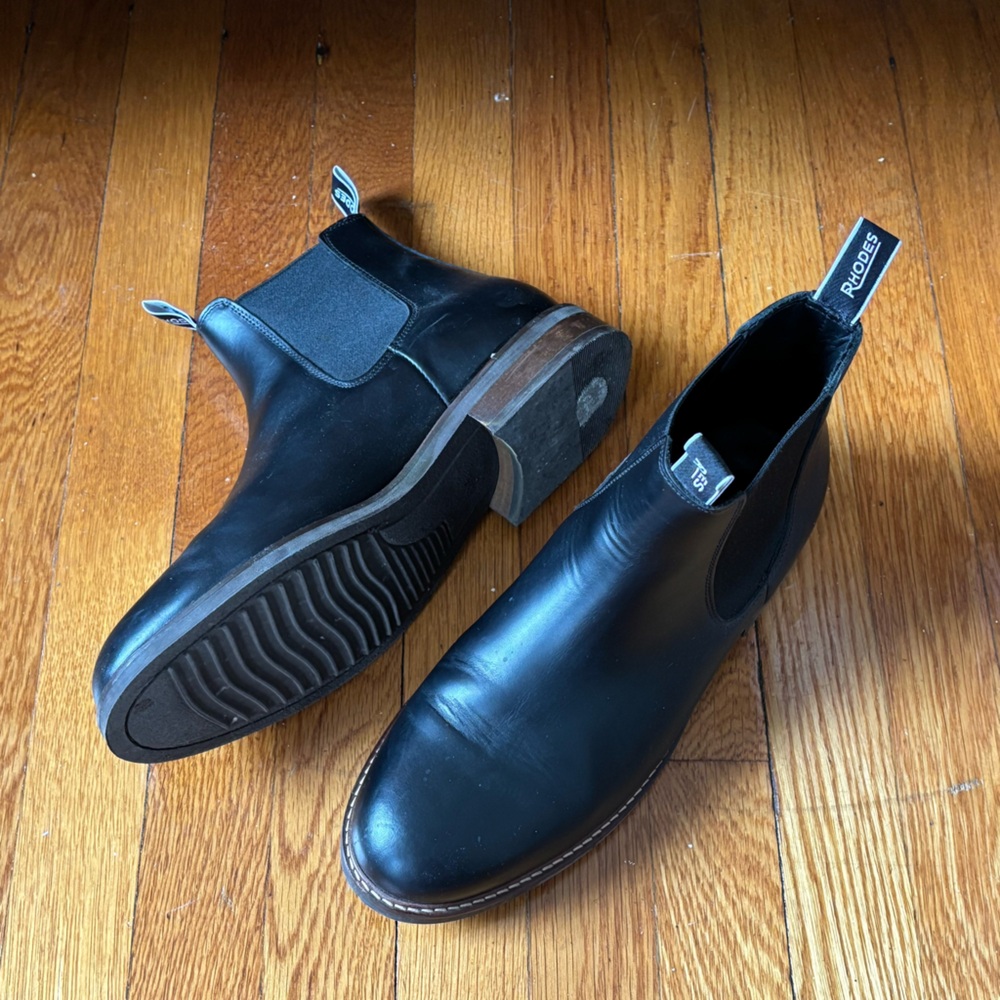 Rhodes Black Leather Chelsea Boots for Men - Picture 4 of 7